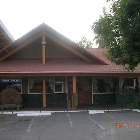 Parkside Inn Фресно Экстерьер фото
